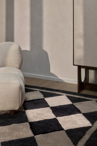 H&M Home Spring 2025 harlequin rug