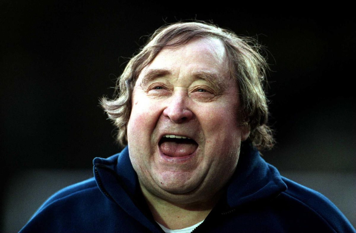 Bernard Manning dies, aged 76