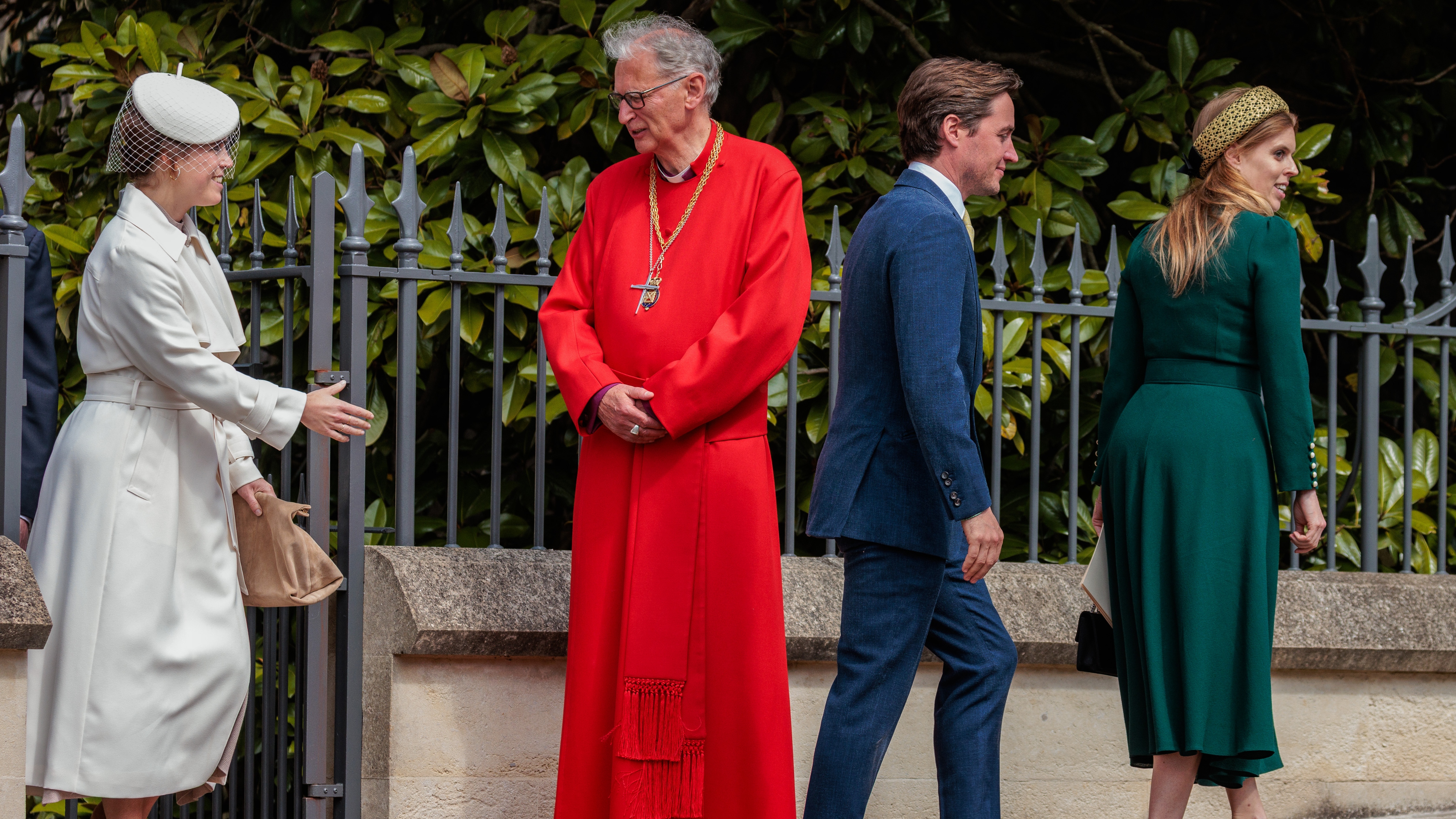 Princess Eugenie of York (l), Edoardo Mapelli Mozzi (c) and Princess Beatrice of York depart after attending the Easter Sunday church service 2025