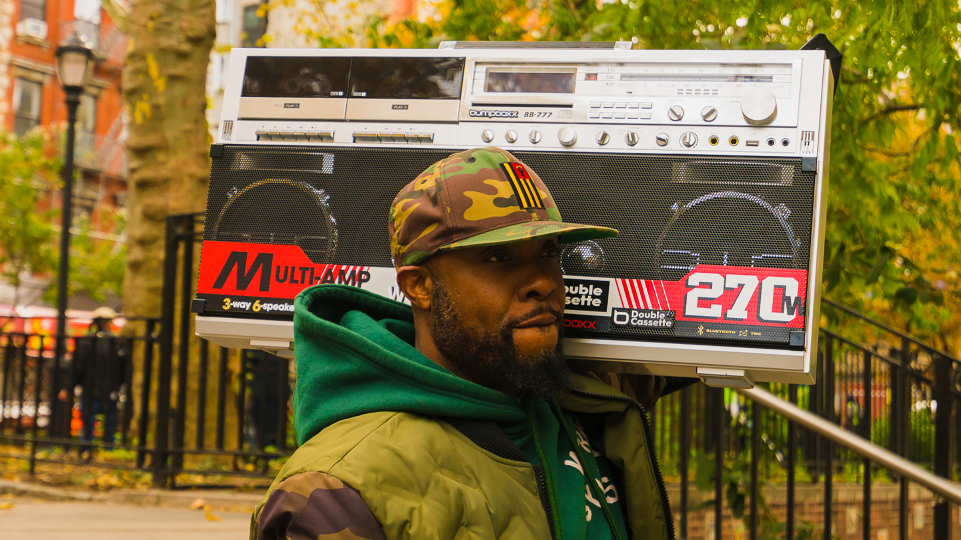 The Bumpboxx BB-777 boom box.