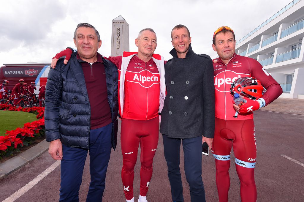 Igor Makarov, Maurizio Fondriest and Viatcheslav Ekimov pose for a photo