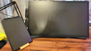 A size comparison between the Wacom Cintiq Pro 27 and One by Wacom, medium