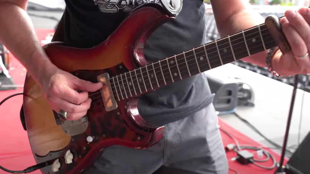 Novo Is Working On A New Guitar Called The Idris With Rhett Shull 
