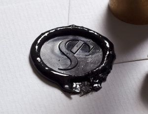 Snask's seal for PR agency Studio Total