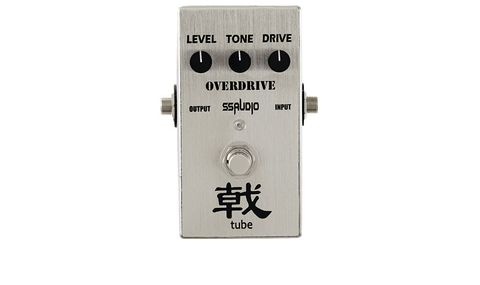 The Overdrive Gig has a simple, easy-to-use design and a fetching brushed silver body