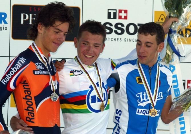 2004 Worlds: The junior men's time trial podium had some stars of the future (L-R) Thomas Dekker (Netherlands), Janez Brajkovic (Slovenia) and Vinzenzo Nibali (Italy)