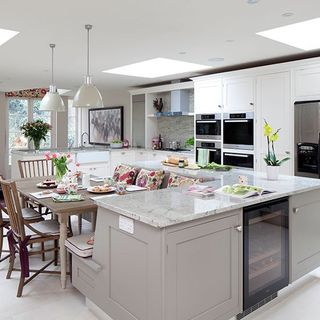 kitchen with white wall and counter