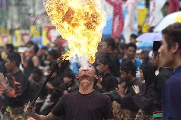 Breathing fire at the 2011 Tour de Langkawi.