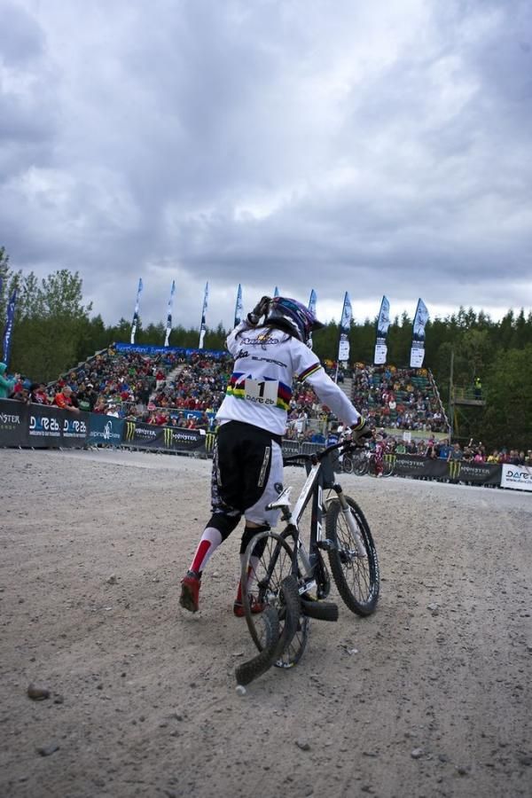 World champion Anneke Beerten suffered some bad luck in the women's final when her tire exploded.
