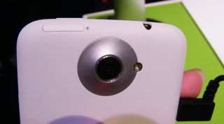 HTC one x: camera