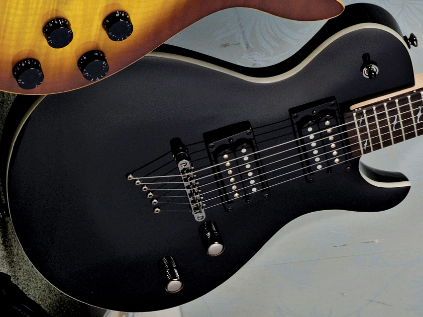 Dean Deceiver X £305