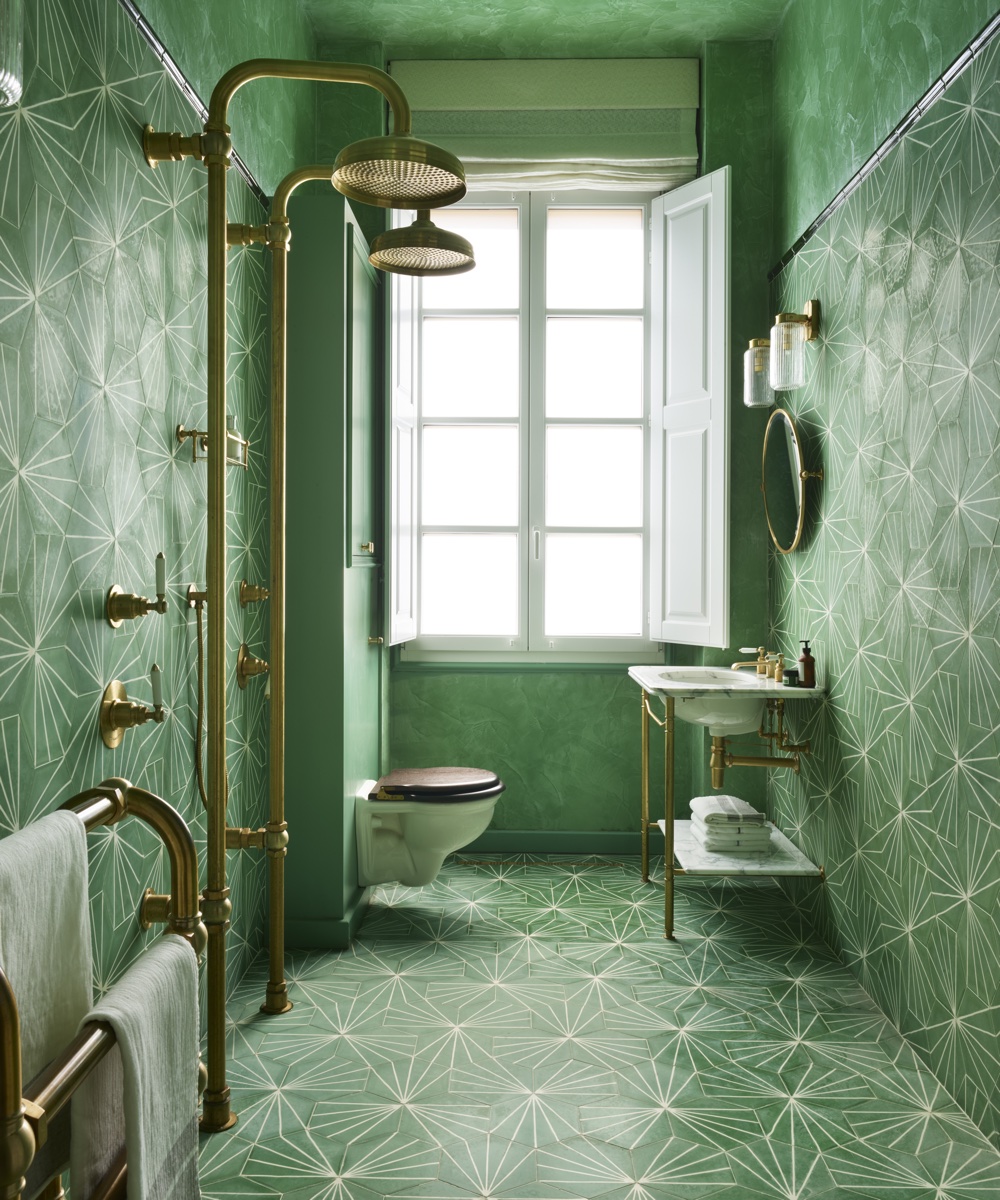 Drummonds bathroom is the star of this Art Nouveau apartment | Homes ...