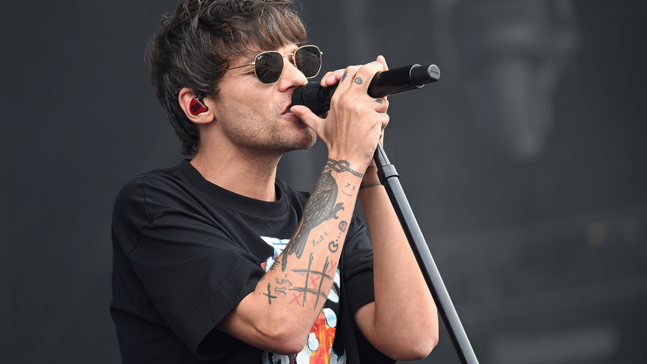 Louis Tomlinson performs onstage during the Pinkpop Festival on June 22, 2024 in Landgraaf, Netherlands.