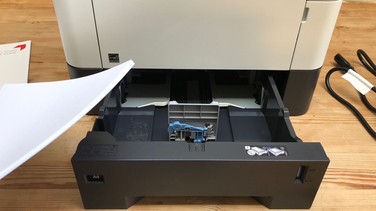 Paper tray
