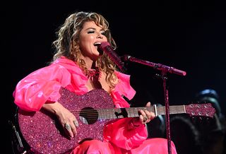 Shania's new album is out in early 2023