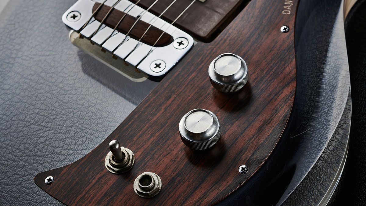 Ampeg Dan Armstrong