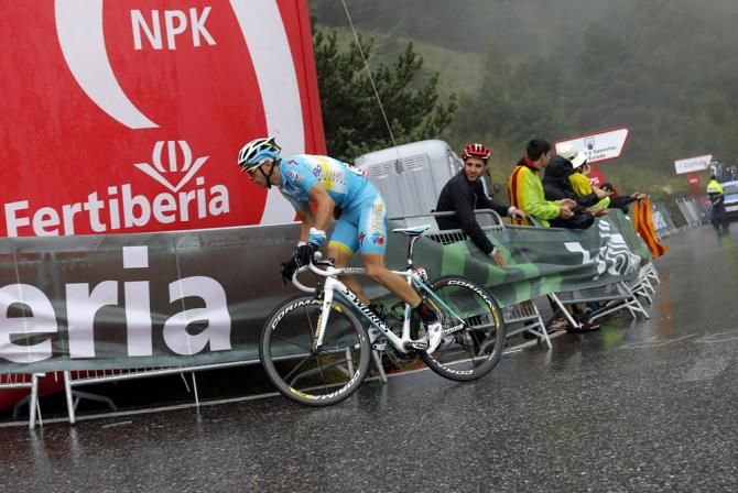 Tanel Kangert (Astana) climbs to the finish