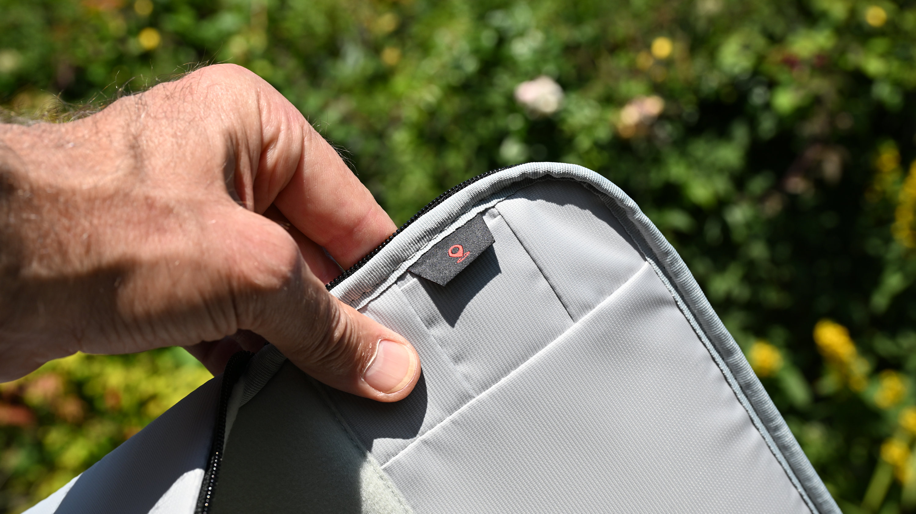 Manfrotto Uncover Messenger / Sling product image