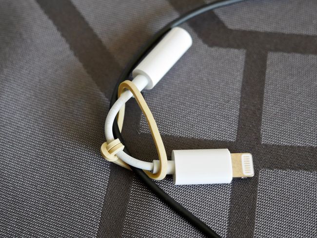 How to keep your iPhone's headphone adapter with your headphones at all ...