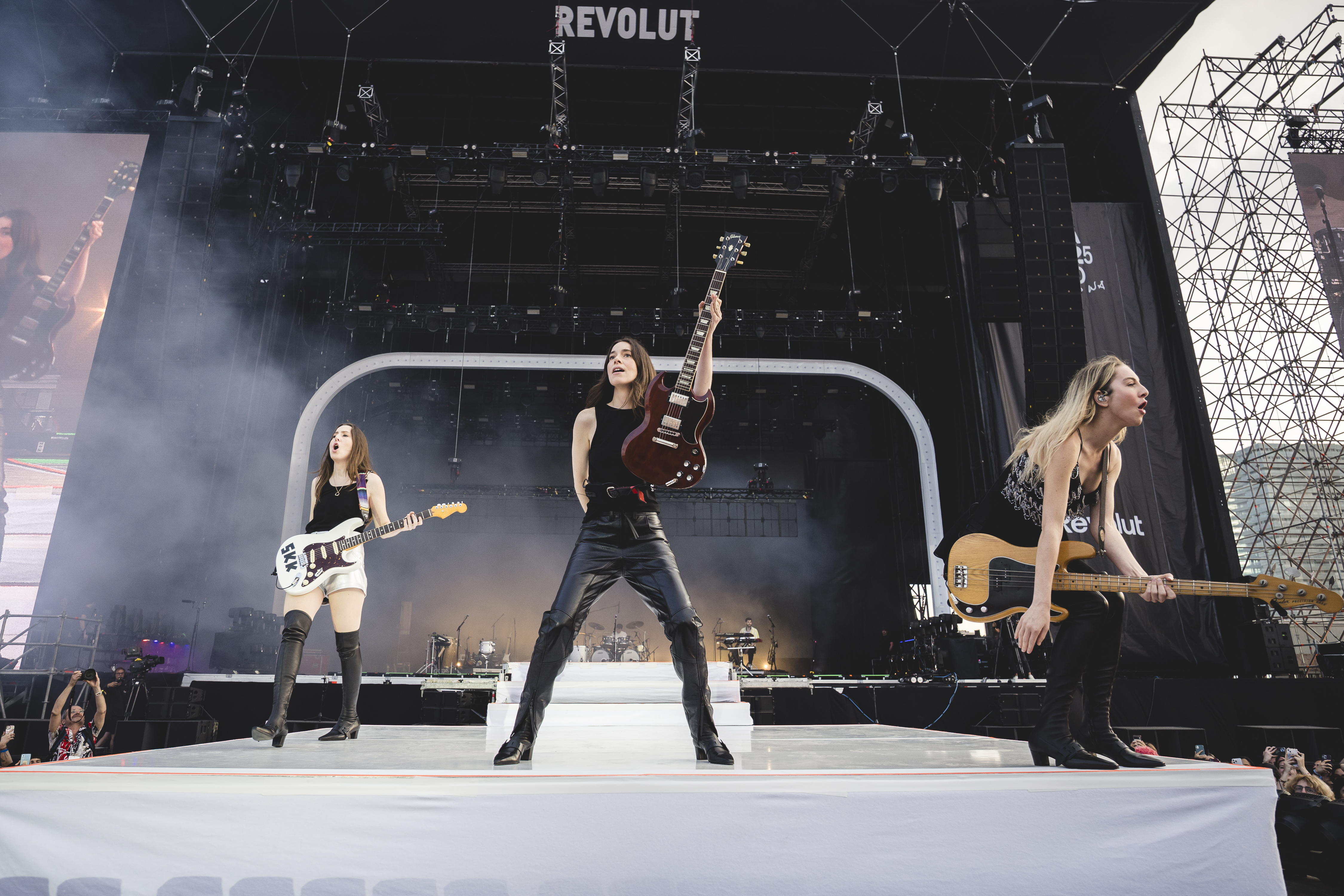 Alana Haim, Danielle Haim and Este Haim of Haim perform in concert during day 3 of the Primavera Sound Festival at Parc Del Forum on June 06, 2025 in Barcelona, Spain