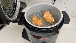 The Steam Combi mode on the Ninja Foodi 15-in-1 SmartLid Multi-Cooker being used to cook chicken breasts