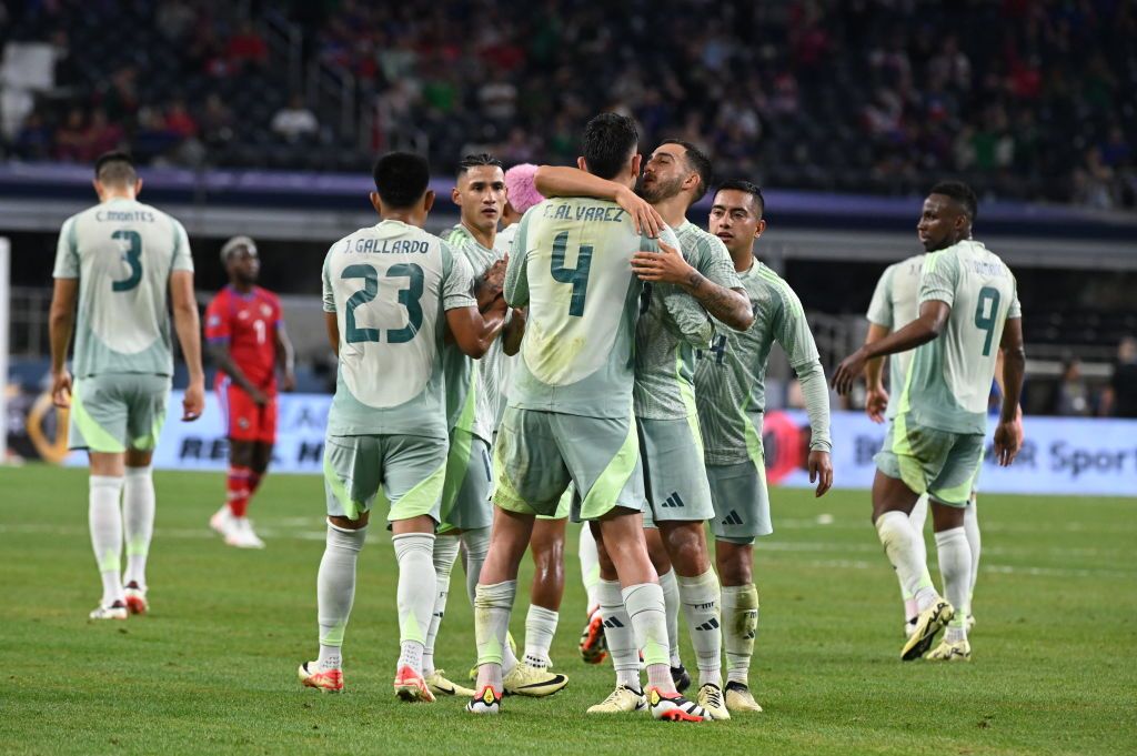 Edson Alvarez celebrates with teammates after scoring against Panama during the Concacaf Nations League semi-final football match at the AT&amp;T stadium in Arlington, Texas, March 21, 2024. (Photo by Orlando SIERRA / AFP) (Photo by ORLANDO SIERRA/AFP via Getty Images)