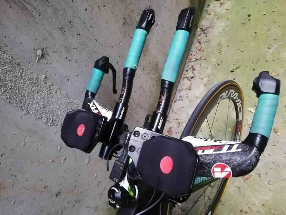 Flens&rsquo; aero-bar cockpit set-up is provided by Vision