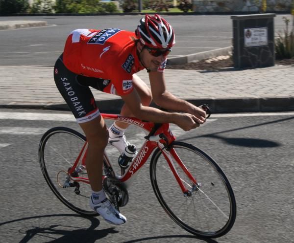 Cancellara goes flatout during the training session.