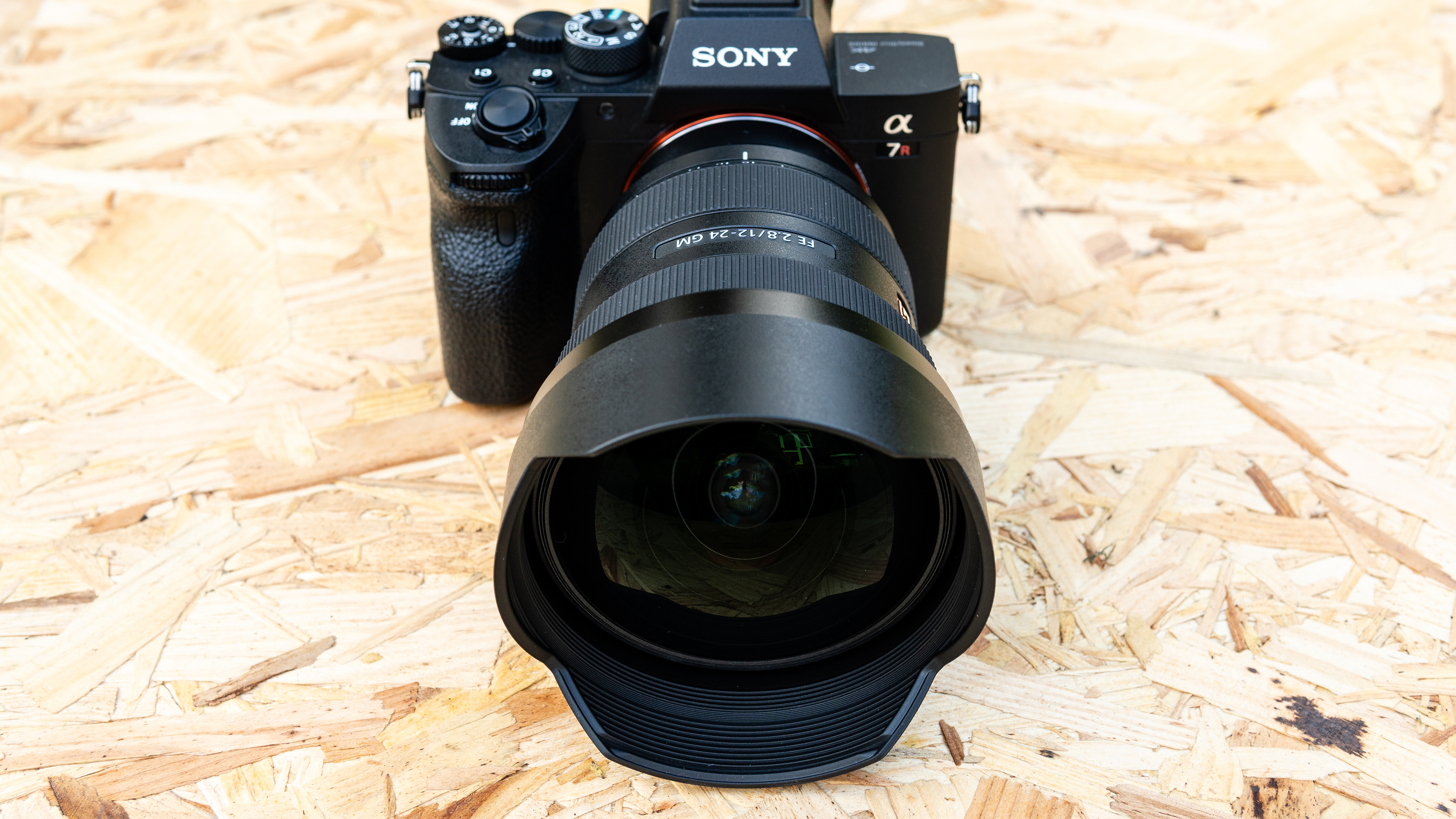 Sony FE 12-24mm f2.8