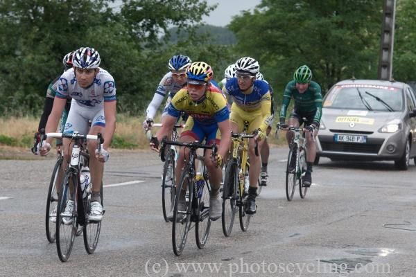 Roy (FDJ) leads the break