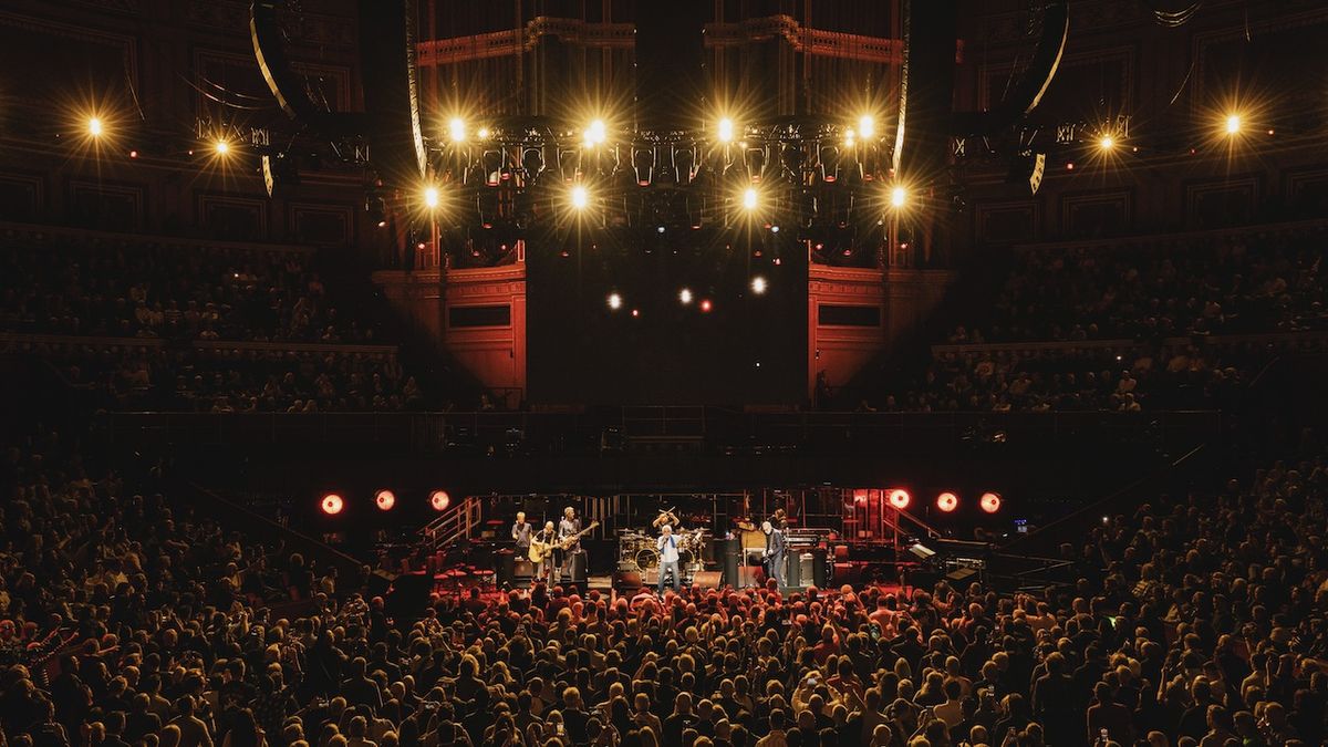 The Who thrill the hoi polloi at their second Teenage Cancer Trust show ...