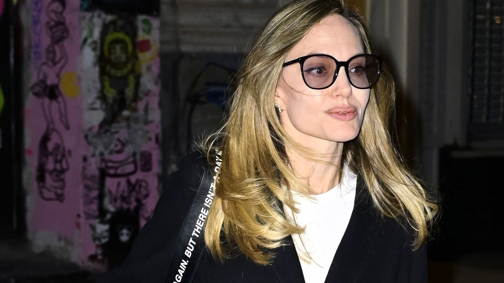 Angelina Jolie Has Blonde Hair – See Her Blonde Transformation | Marie ...