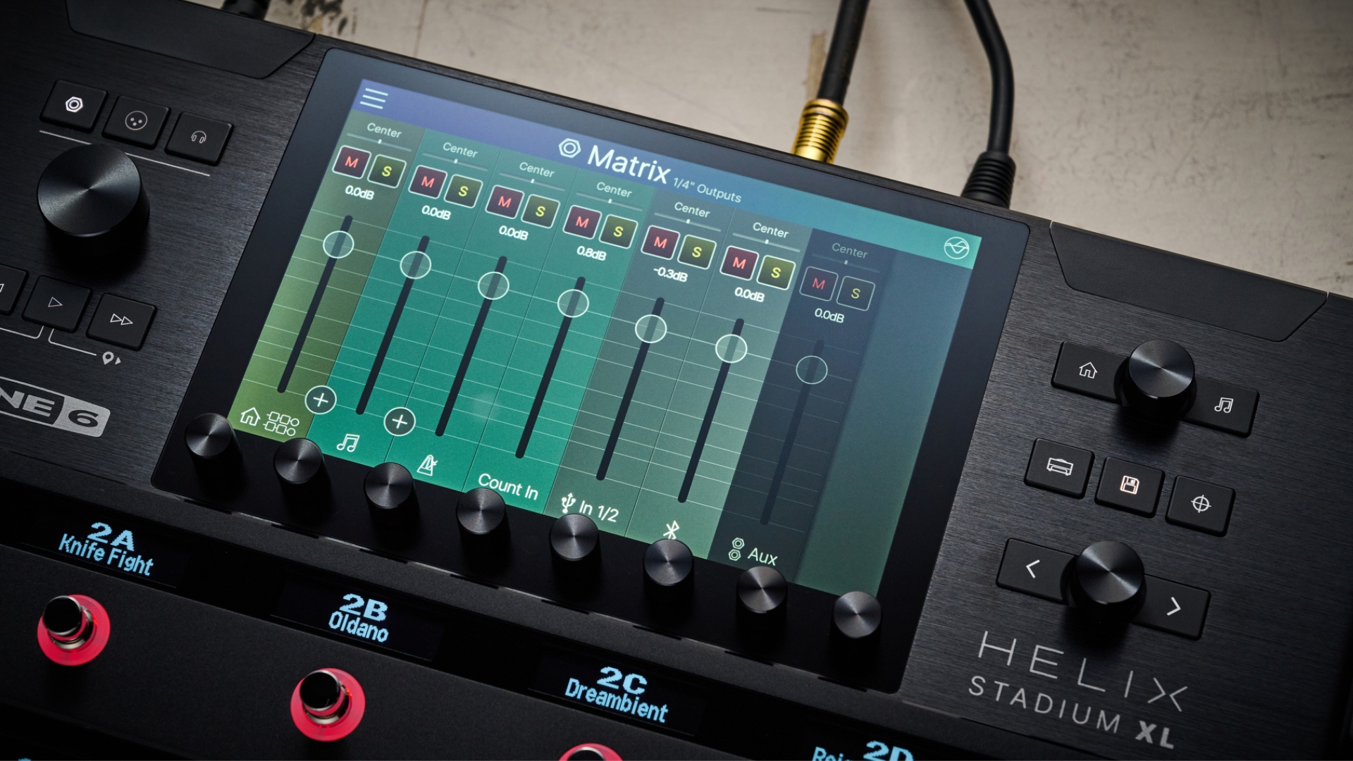 Close up of the screen on the Line 6 Helix Stadium XL multi-effects pedal