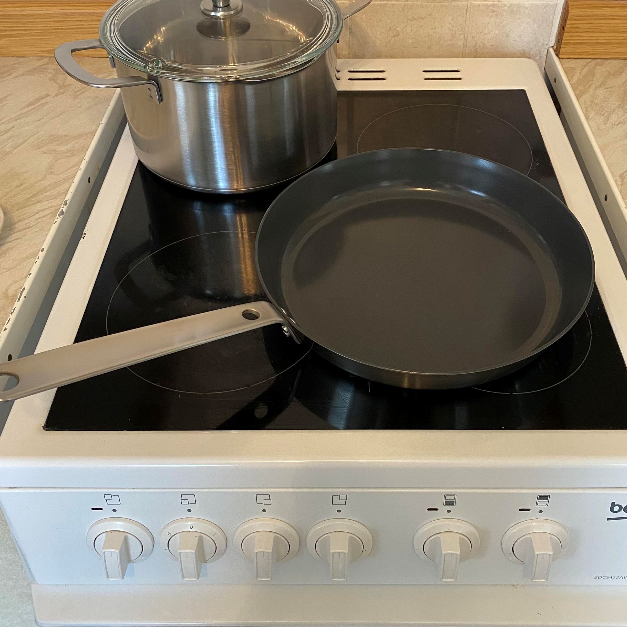 IKEA HEMKOMST non-stick pan