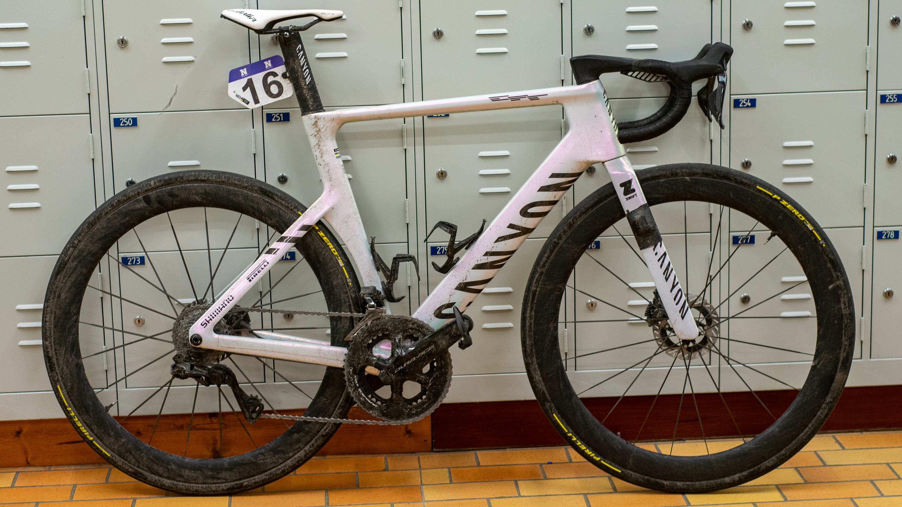 Mathieu van der Poel's Canyon Aeroad 