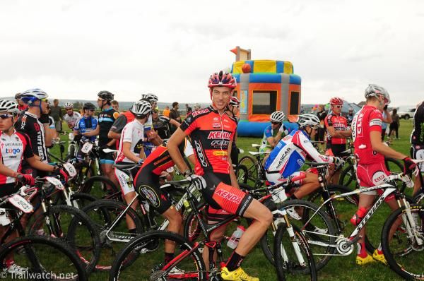 Colin Cares (Kenda Felt) starts the race with the Pro XCT series lead
