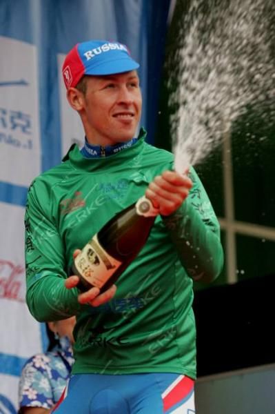 Boris Shpilevsky (Russia) in the sprinters jersey.