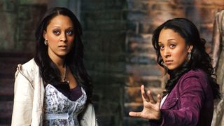 Tia Mowry and Tamara Mowry in Twitches