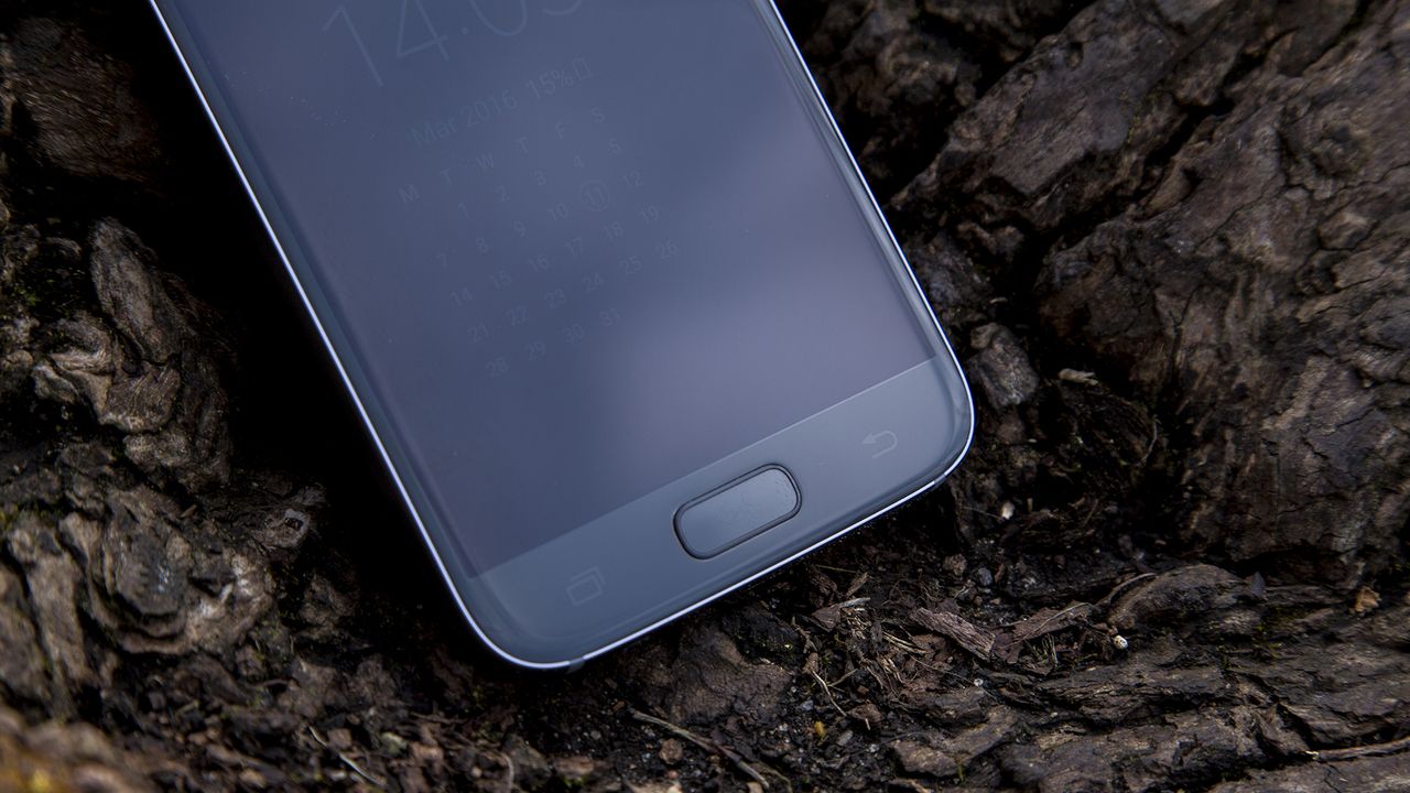 Samsung Galaxy S7 fingerprint reader and home button