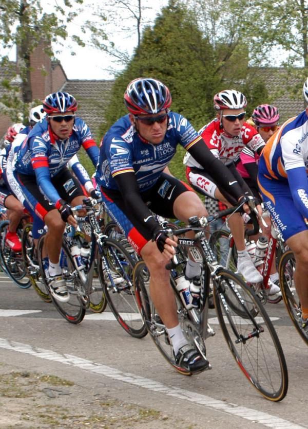 Lance Armstrong riding Amstel in 2003