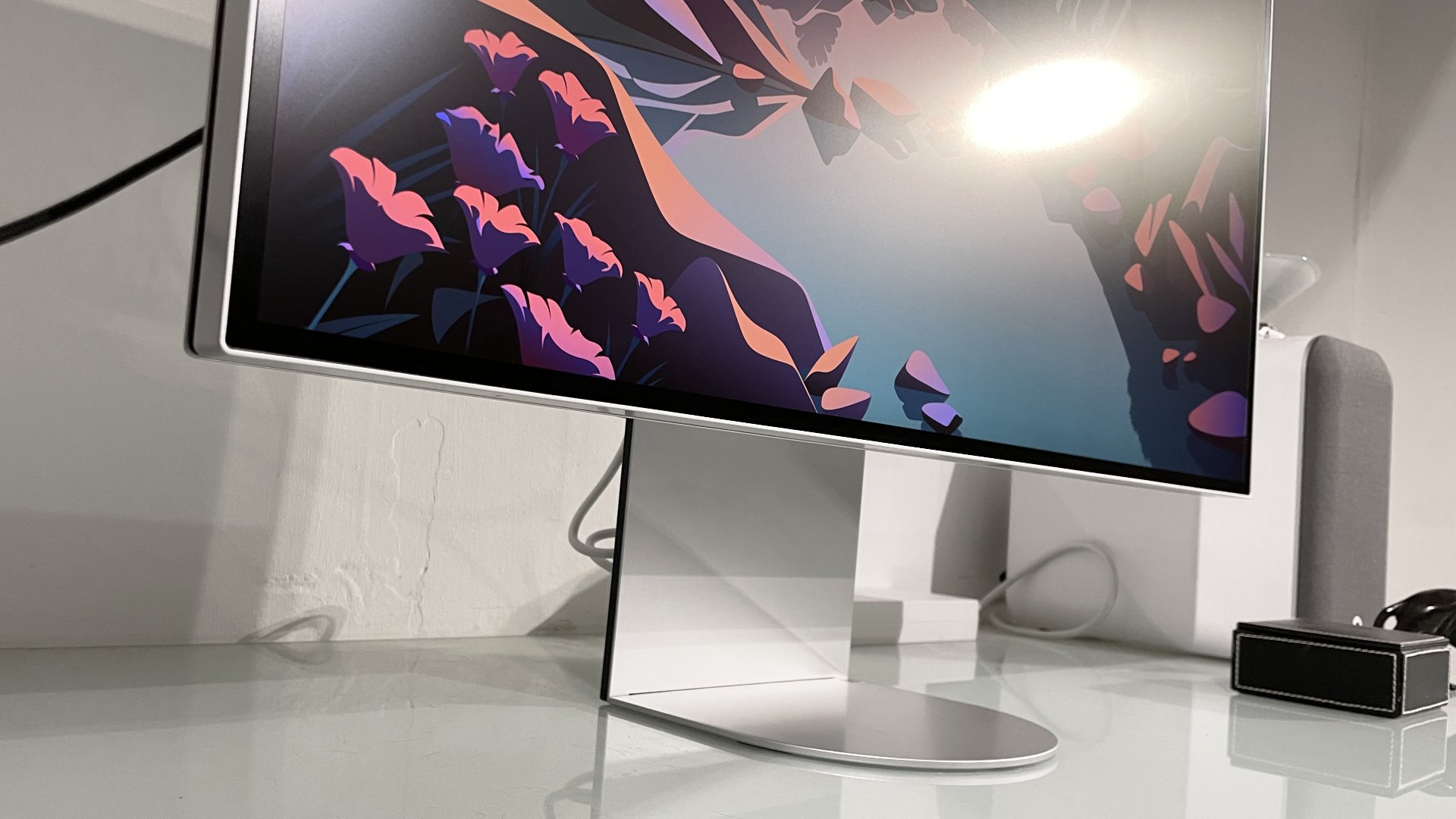 LG UltraFine 6K Evo 32U990A in a home office during our review