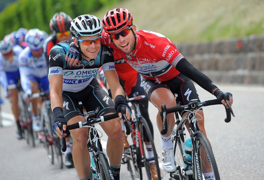 Julien Vermote and Mark Cavendish at the 2013 Giro d'Italia