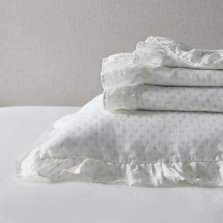 the white company floral white ruffle bedding set