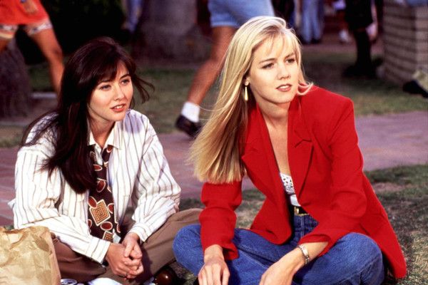 Shannen Doherty and Jennie Garth