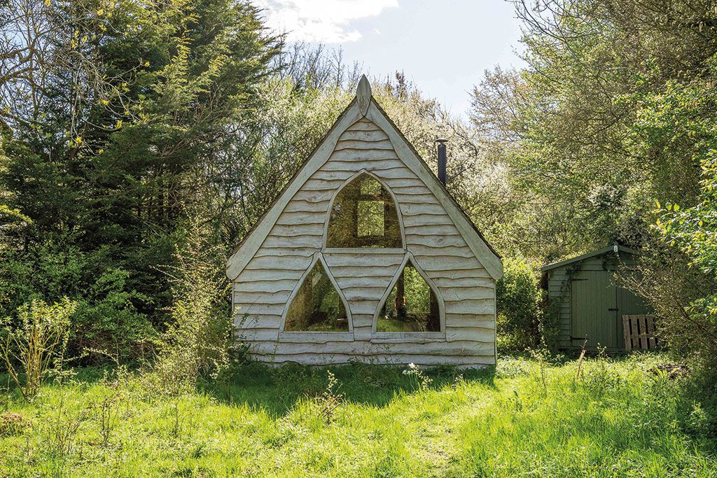 Properties for sale with summer houses: Orchard Cottage, Wood End, Ardeley, Hertfordshire