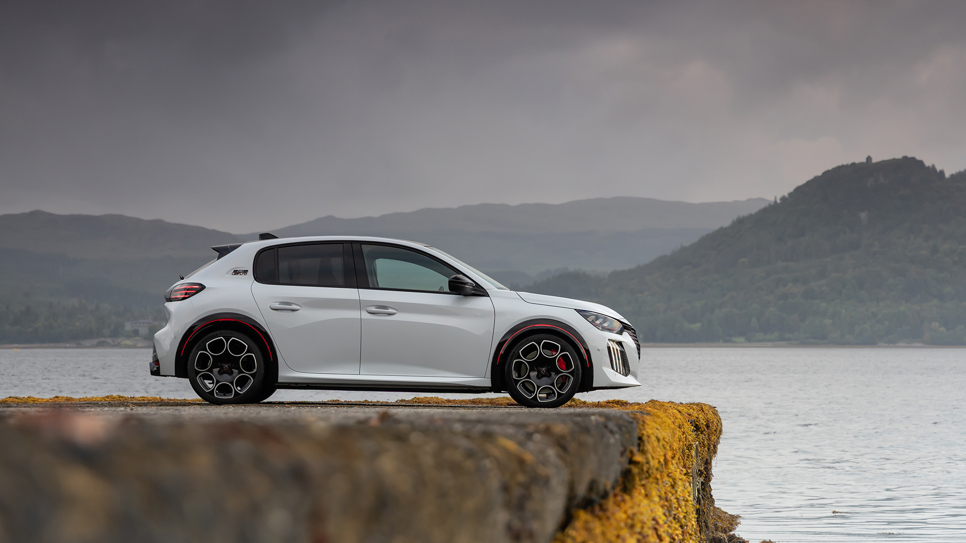 Peugeot E-208 GTi