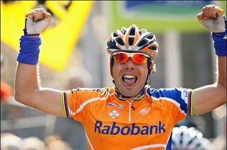 Oscar Freire keeps Rabobank's victories account