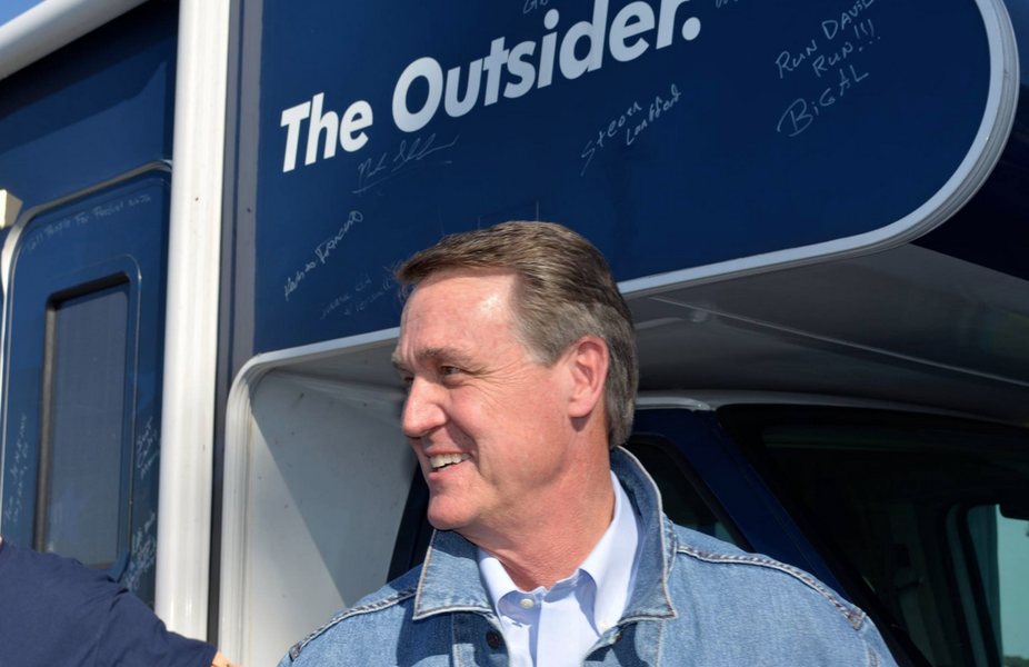 GOP Senate candidate David Perdue autographs woman&amp;#039;s insulin pump [Updated]