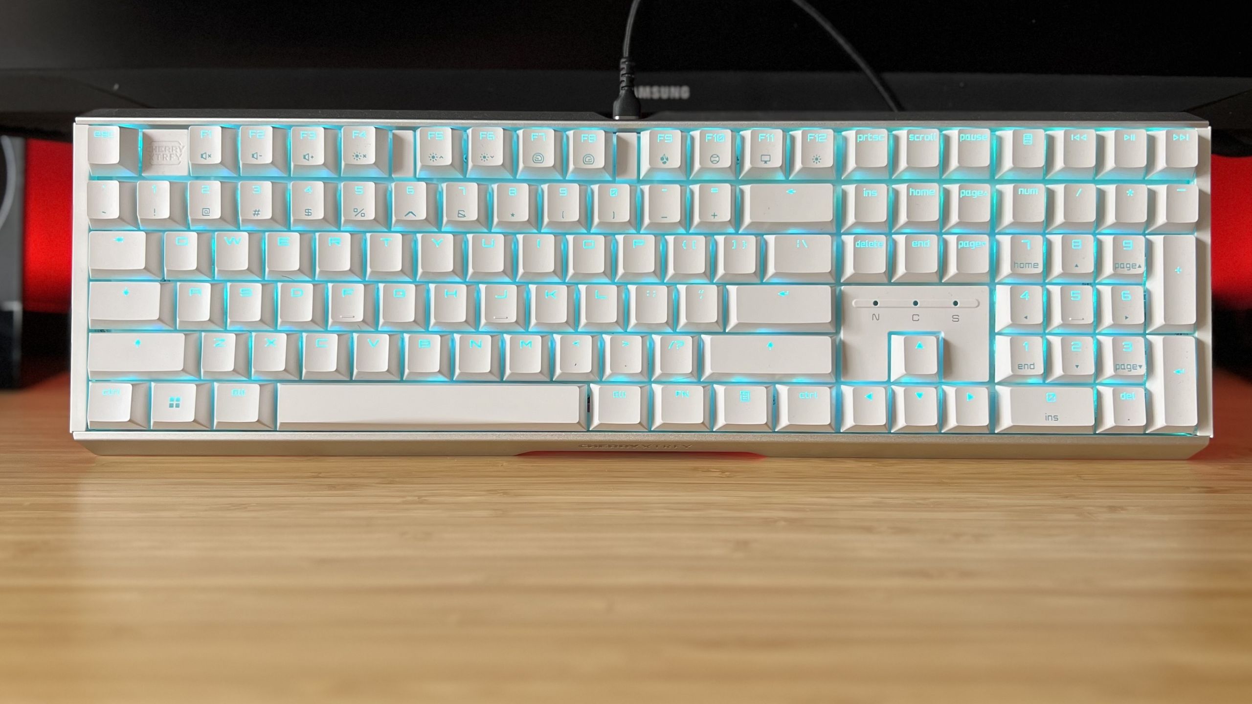 cherry　ホワイトショットMX 3j5Vx4hSxaQ9U5A8FgFjaD-2560-80.jpg