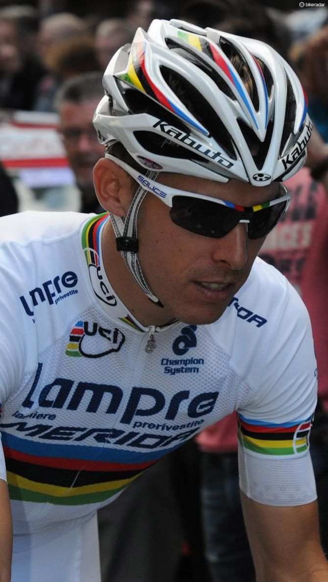 Rui Costa may be the world champion, but Kabuto does not have an aero helmet for him